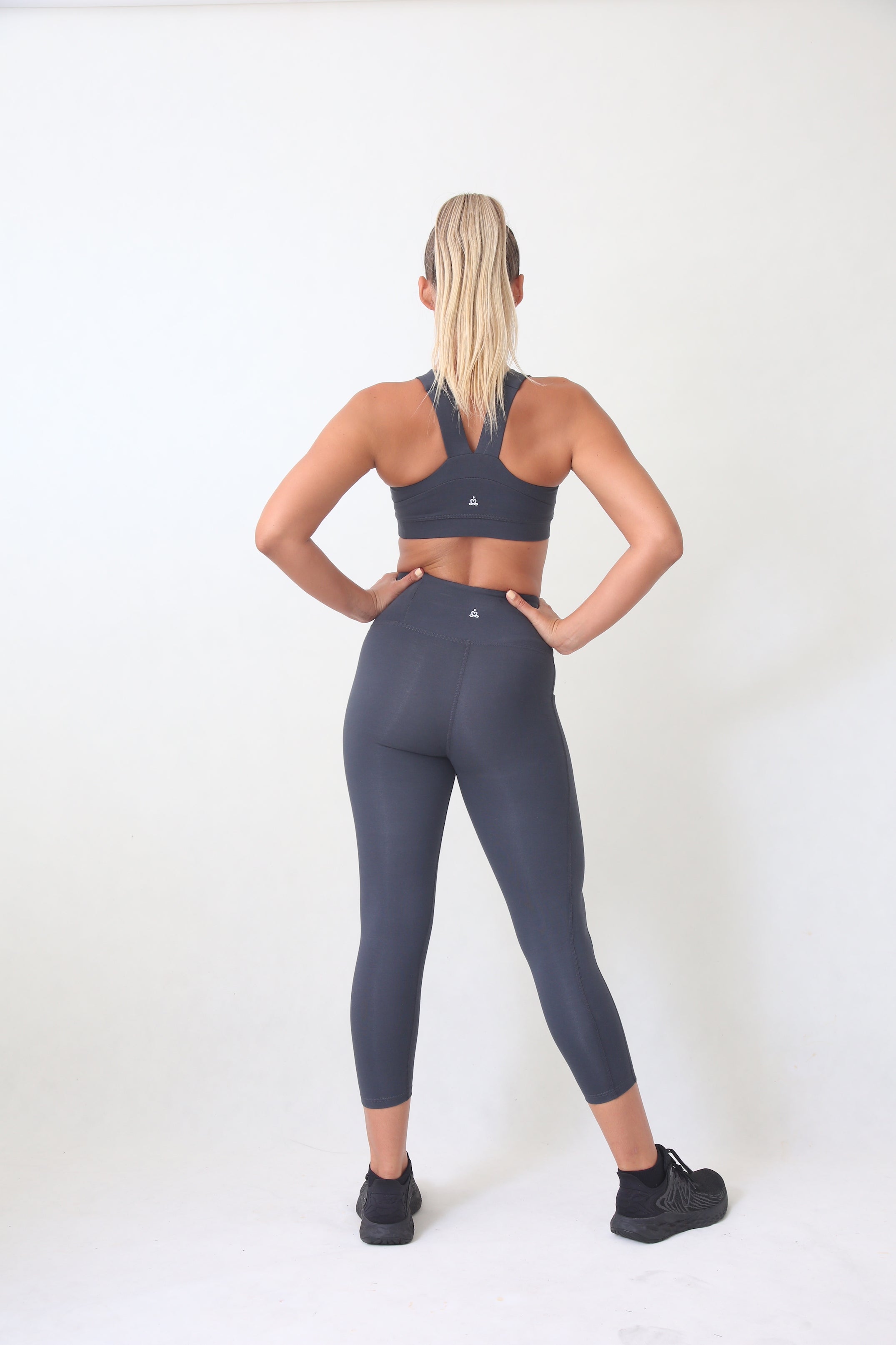 3/4 length tights Australian activewear brand