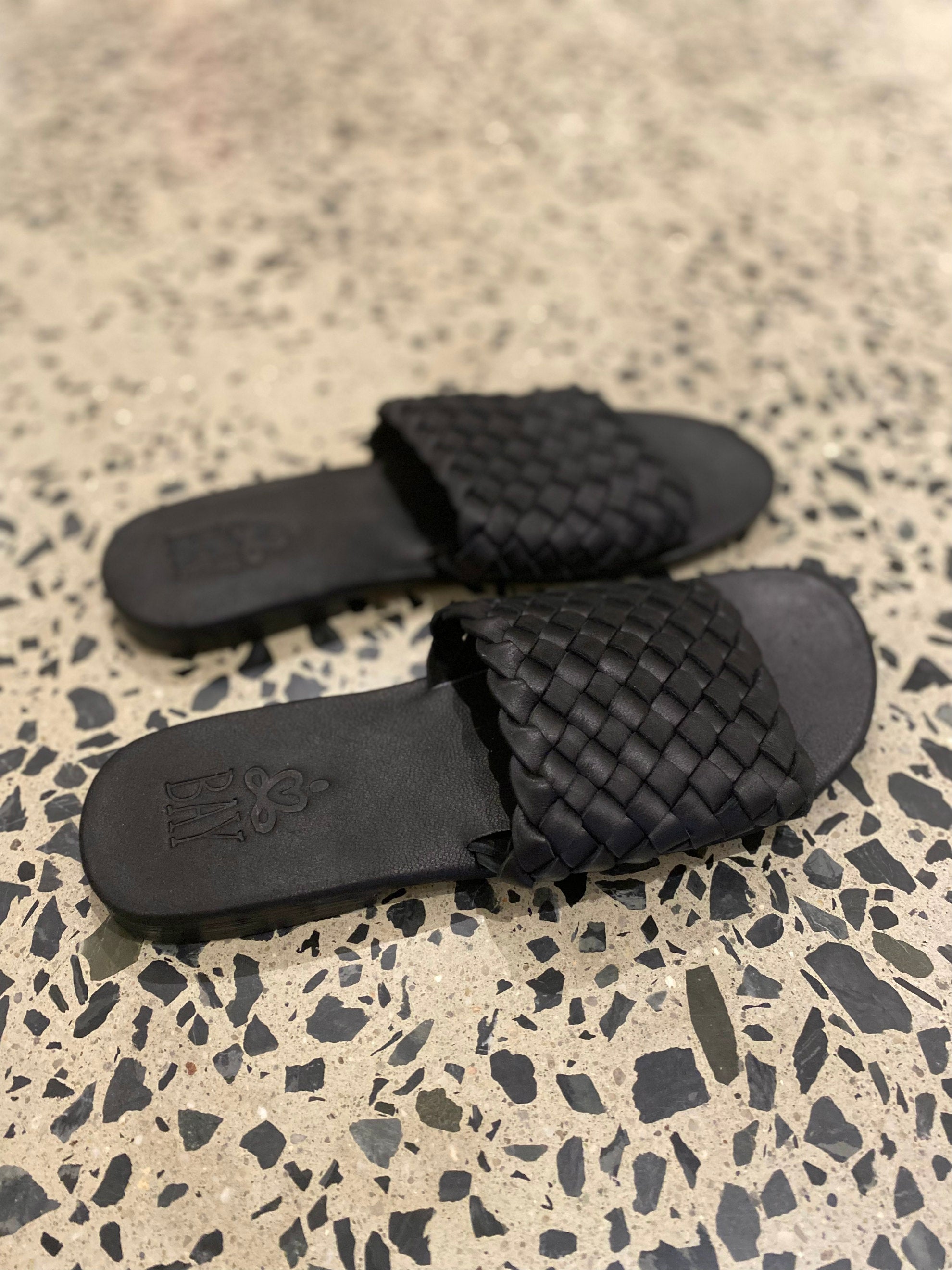 Byron Bay Black woven leather