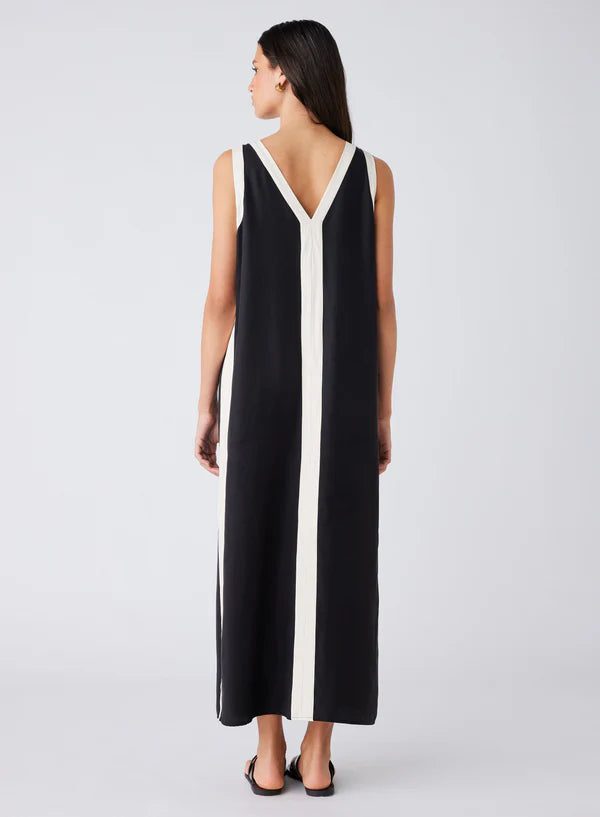 Black and white v neck dress.