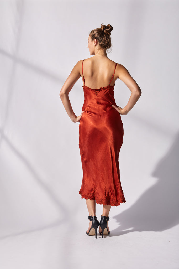 Marilyn Luxe Silk Dress - Rust