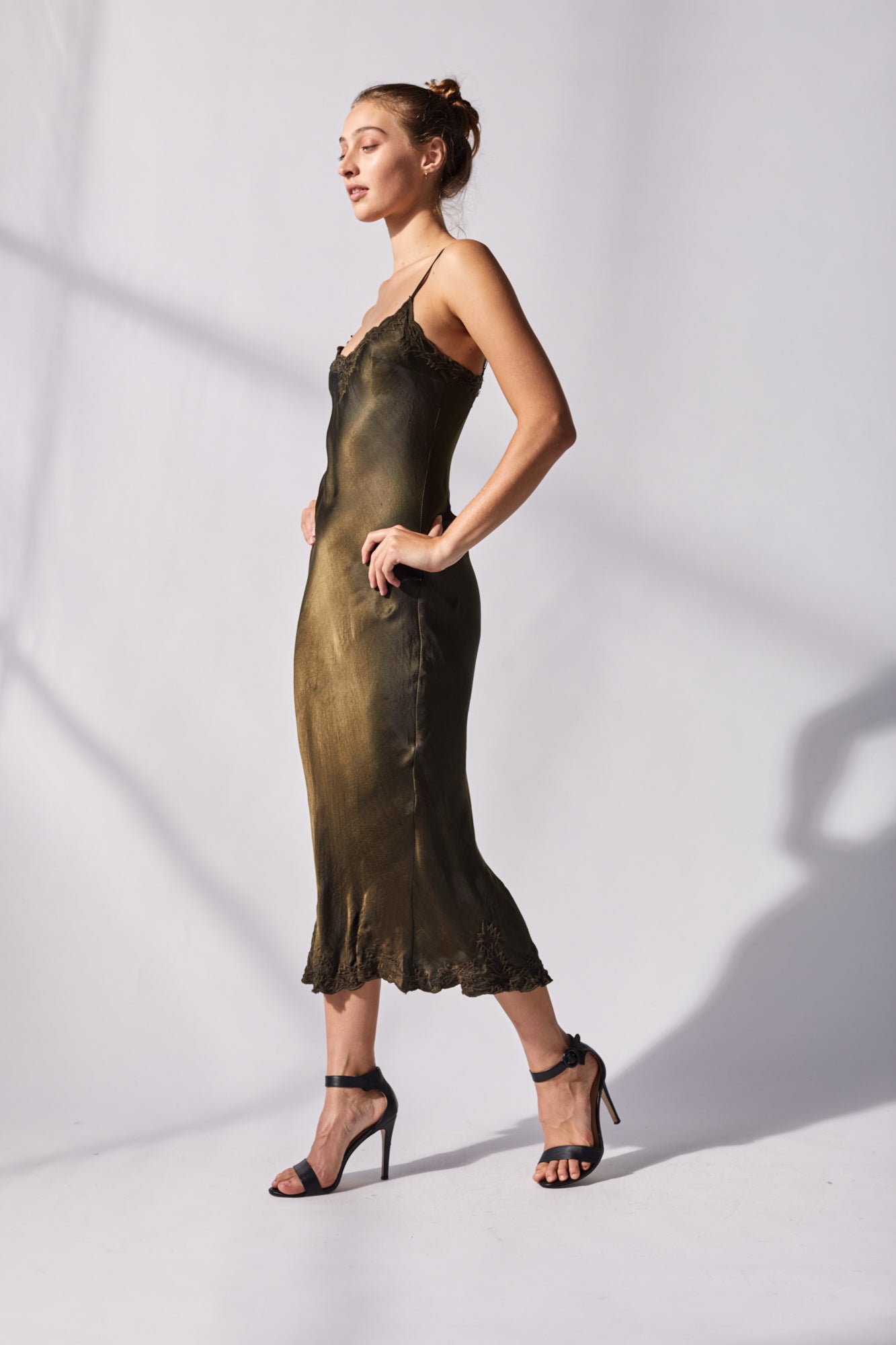 Marilyn Luxe Silk Dress - Dark Olive