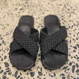 CROSSOVER PLAITED SLIDE  - Black