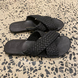 CROSSOVER PLAITED SLIDE  - Black